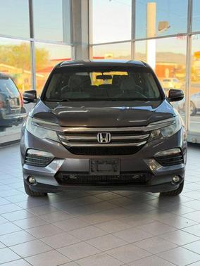 Modern Steel Metallic 2018 Honda Pilot EX