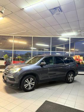 Modern Steel Metallic 2018 Honda Pilot EX