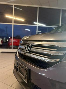 Modern Steel Metallic 2018 Honda Pilot EX