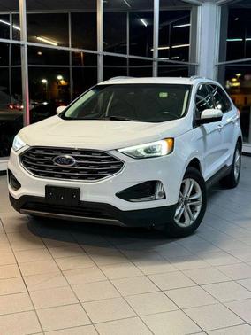 White 2019 Ford Edge SEL