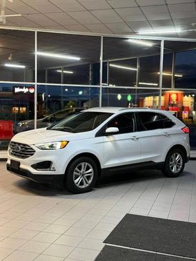 White 2019 Ford Edge SEL
