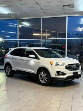 White 2019 Ford Edge SEL