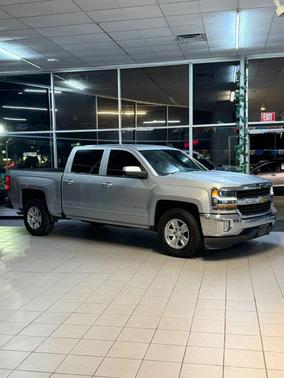 Silver Ice Metallic 2018 Chevrolet Silverado 1500 1LT