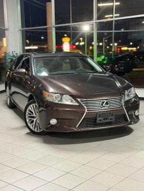 Brown 2013 Lexus ES 350 Base