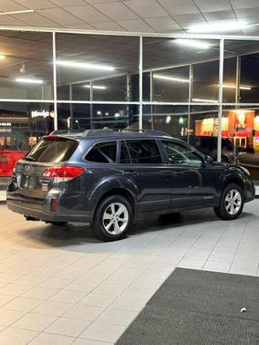 Black 2013 Subaru Outback 2.5i Limited