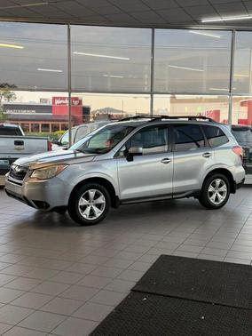 Ice Silver Metallic 2014 Subaru Forester 2.5i Limited