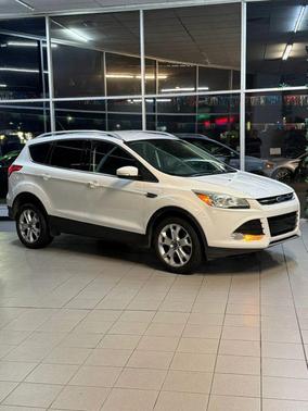 White Platinum Metallic Tri-Coat 2015 Ford Escape Titanium