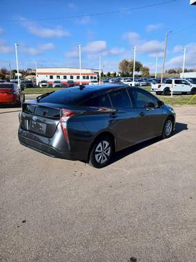 2018 Toyota Prius Four Touring