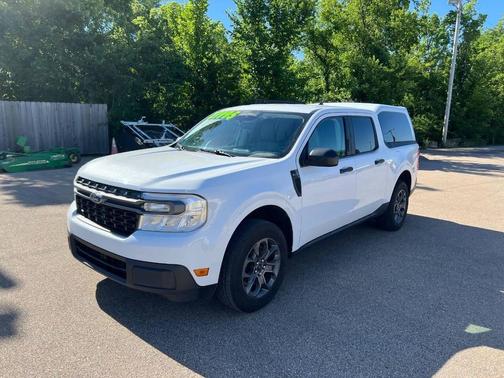 Oxford White 2022 Ford Maverick XLT