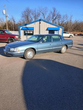 1999 Cadillac DeVille Base