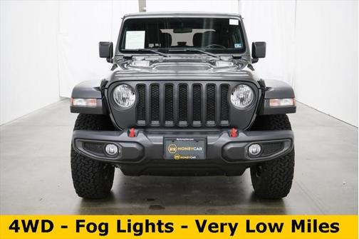 Photo 2 of 33 of 2021 Jeep Wrangler Rubicon