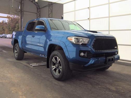 2017 Toyota Tacoma TRD Sport