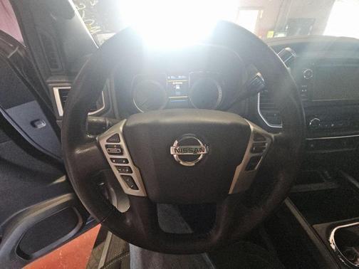 2019 Nissan Titan XD SV