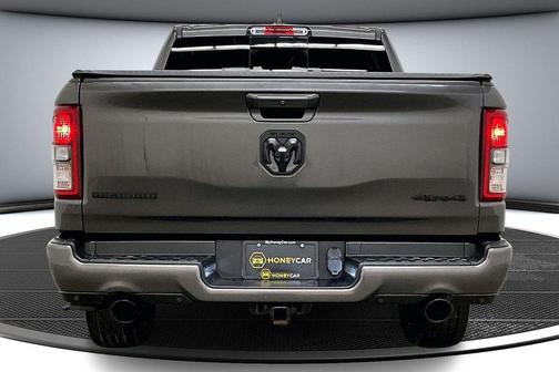 Granite Crystal Metallic Clearcoat 2020 RAM 1500 Big Horn/Lone Star