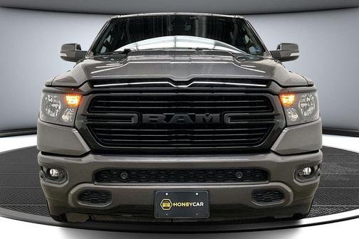 Granite Crystal Metallic Clearcoat 2020 RAM 1500 Big Horn/Lone Star