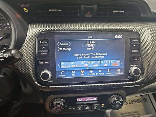 2022 Nissan Kicks SV