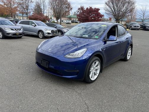 2023 Tesla Model Y Long Range Dual Motor All-Wheel Drive