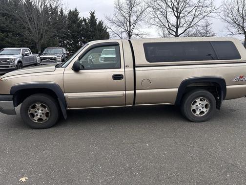 2004 Chevrolet Silverado 1500 LS