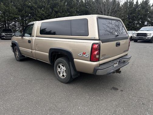 2004 Chevrolet Silverado 1500 LS