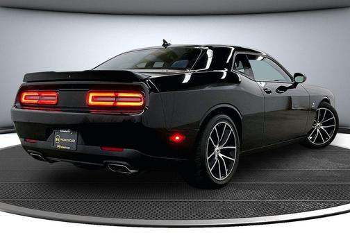 Pitch Black Clearcoat 2018 Dodge Challenger R/T Scat Pack