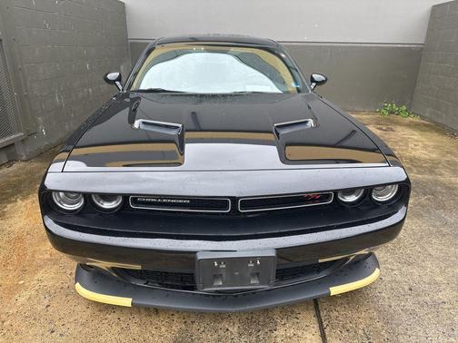 Pitch Black Clearcoat 2018 Dodge Challenger R/T Scat Pack