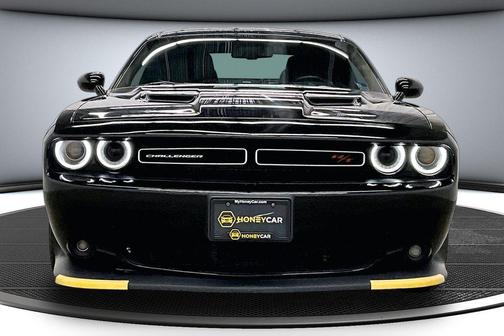 Pitch Black Clearcoat 2018 Dodge Challenger R/T Scat Pack