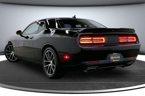 Pitch Black Clearcoat 2018 Dodge Challenger R/T Scat Pack