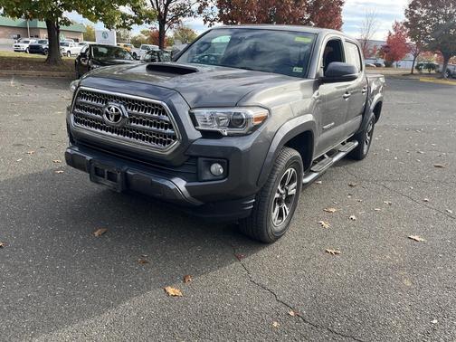 2017 Toyota Tacoma TRD Sport