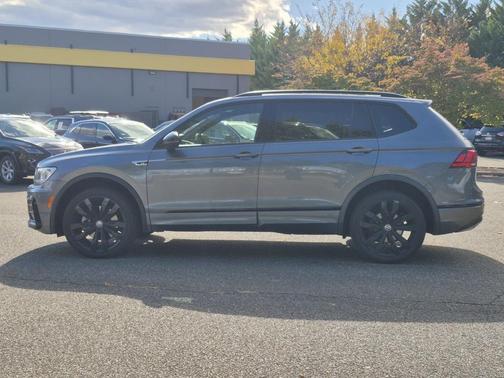 2021 Volkswagen Tiguan 2.0T SE R-Line Black 4MOTION