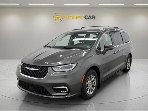 2021 Chrysler Pacifica Touring