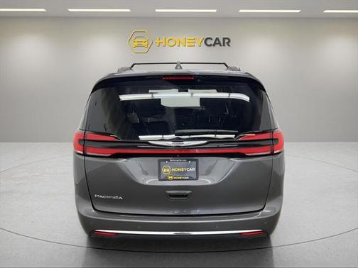 2021 Chrysler Pacifica Touring