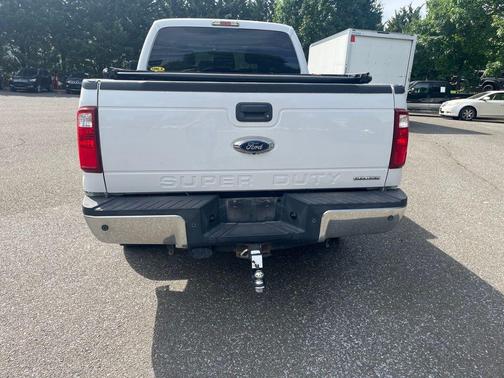 Oxford White 2016 Ford F-250 XLT