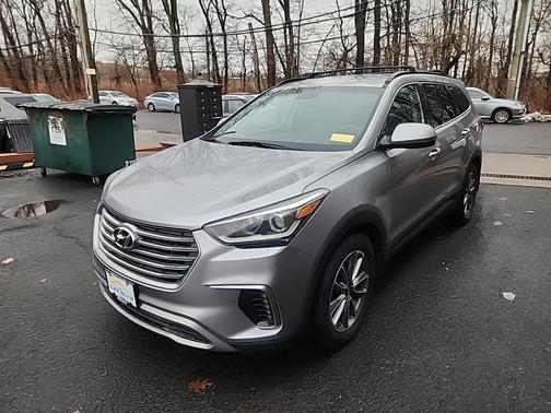 2017 Hyundai SANTA FE SE