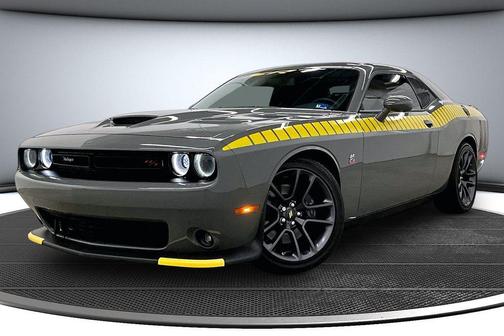 Destroyer Gray Clearcoat 2023 Dodge Challenger R/T Scat Pack