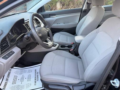 2020 Hyundai ELANTRA SE