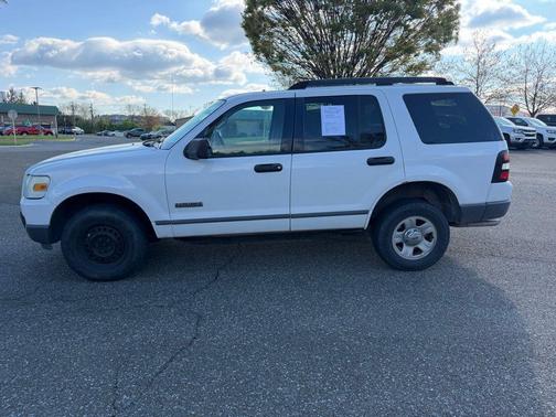 2006 Ford Explorer XLS