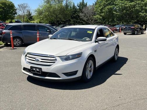 2016 Ford Taurus SEL