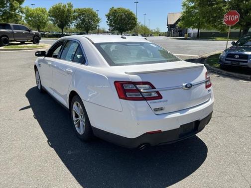 2016 Ford Taurus SEL