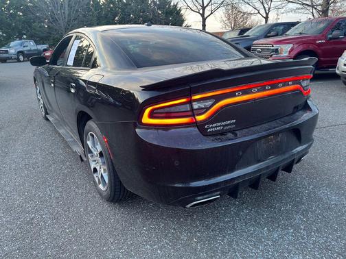 2016 Dodge Charger SE