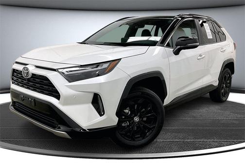 2025 Toyota RAV4 Hybrid SE