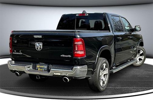 Diamond Black Crystal Pearlcoat 2021 RAM 1500 Laramie