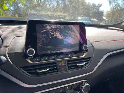 2021 Nissan Altima SR Intelligent AWD