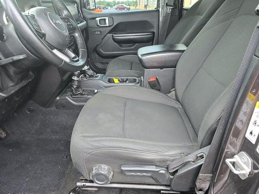Granite Crystal Metallic Clearcoat 2018 Jeep Wrangler Unlimited Sport