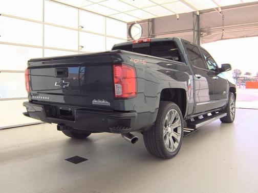 2017 Chevrolet Silverado 1500 High Country
