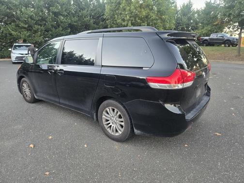 2013 Toyota Sienna XLE