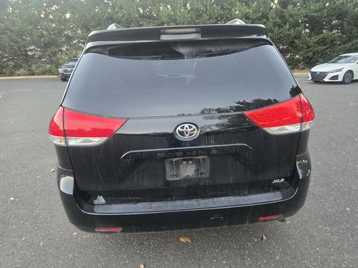 2013 Toyota Sienna XLE