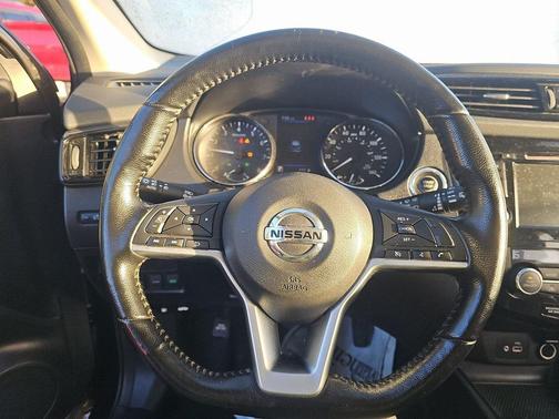 2021 Nissan Rogue Sport SV