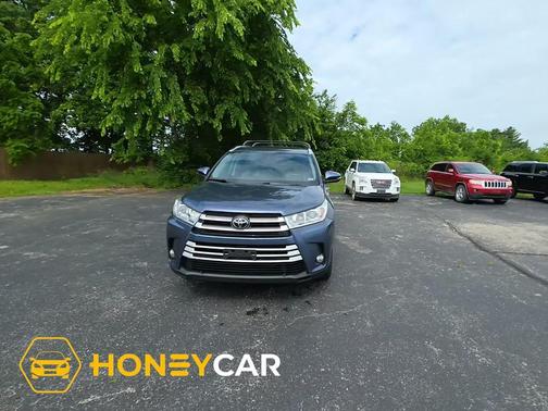 Shoreline Blue Pearl 2019 Toyota Highlander XLE