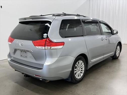2014 Toyota Sienna XLE