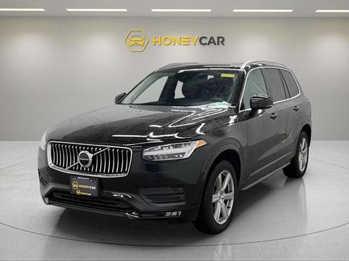 2022 Volvo XC90 T5 Momentum